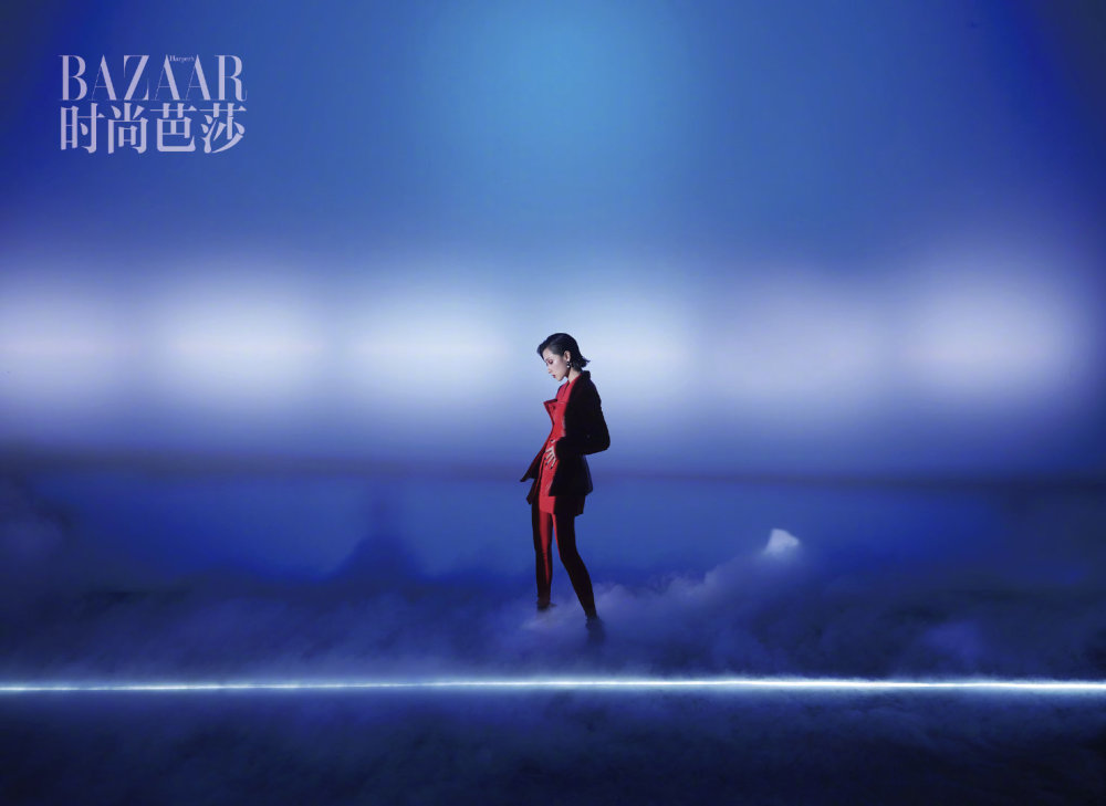 万茜|万茜钢管舞大片被曝，风格变化有点大，出道18年终成一线女星