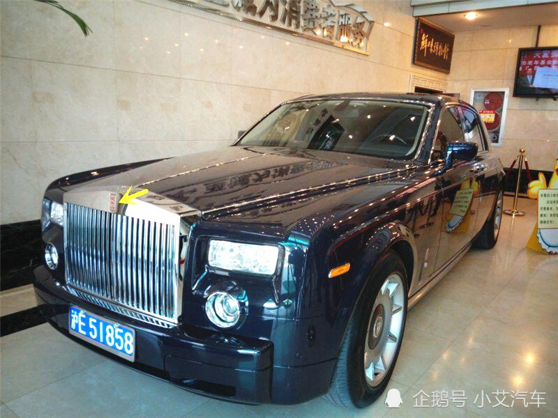 988万劳斯莱斯幻影现调料厂专门用来展览员工结婚可申请使用