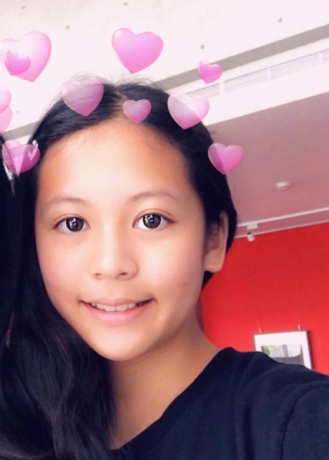 翁虹|翁虹隔空为女儿庆生母爱满满，13岁水晶遗传好基因颜值超高
