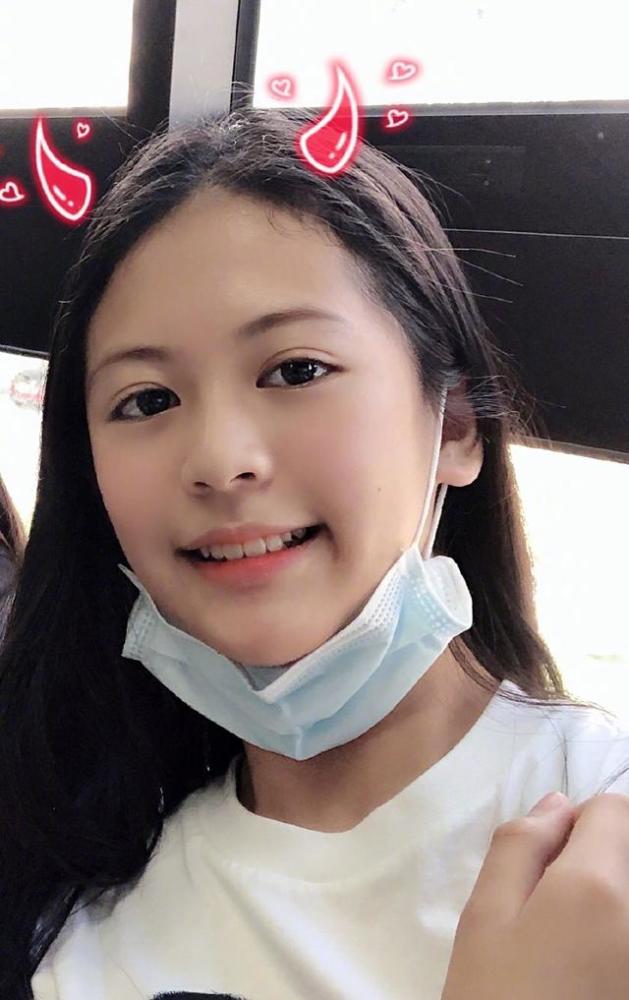 翁虹|翁虹隔空为女儿庆生母爱满满，13岁水晶遗传好基因颜值超高
