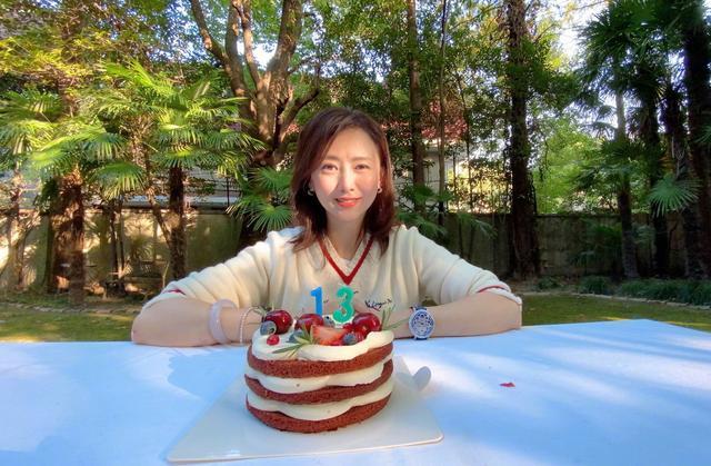 翁虹|翁虹隔空为女儿庆生母爱满满，13岁水晶遗传好基因颜值超高