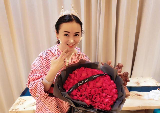 翁虹|翁虹隔空为女儿庆生母爱满满，13岁水晶遗传好基因颜值超高