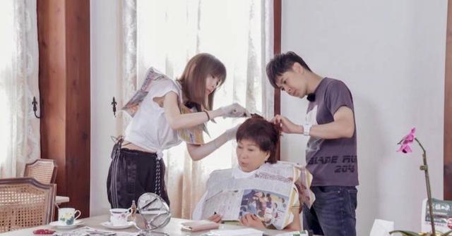 林志颖|林志颖为妈妈庆祝70岁大寿，宴请十几桌，祖孙三代齐聚其乐融融