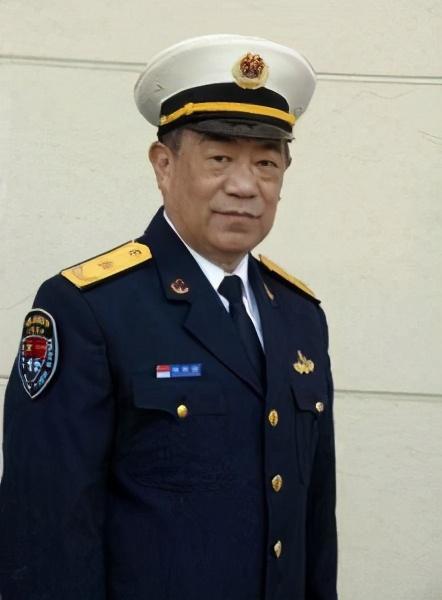 在这部剧中也有精彩戏份,在这部剧中,她扮演的是一名女记者许国平