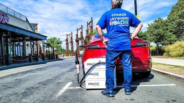 百度自动驾驶|百度自动驾驶出租车北京全面开放，零跑S01跑车软件存BUG被召回