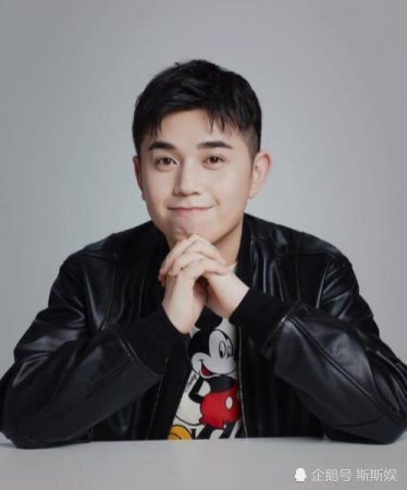 付鹏说他以后还是继续给大家服务,只不过转成了幕后,如果大家想他的话