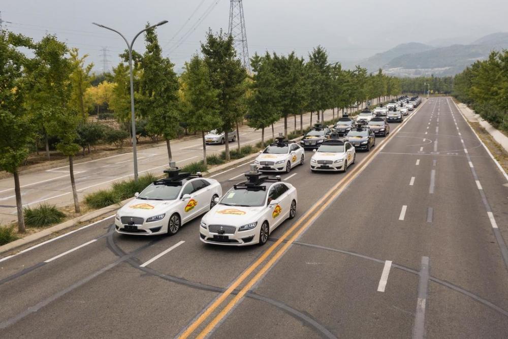 自动驾驶出租车|自动驾驶出租车国内外接连落地测试 未来世界之门加速开启
