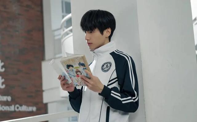 林雨申|林雨申、罗云熙隔空较量，谁才是偶像剧最佳“十月男友”？