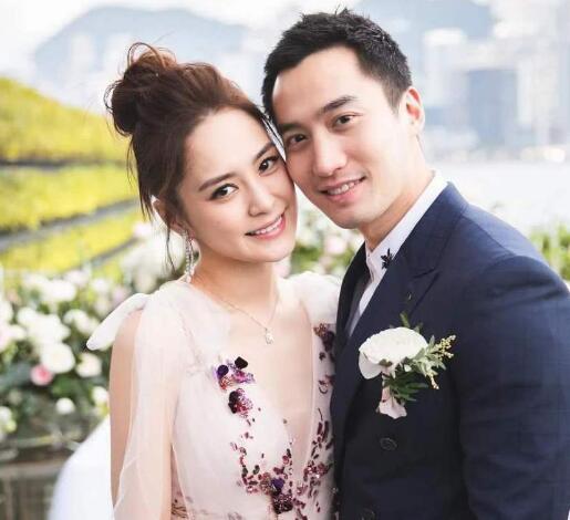 钟欣潼|阿娇伤好后直播，发福明显颜值气质下降，短发造型被嘲无星味