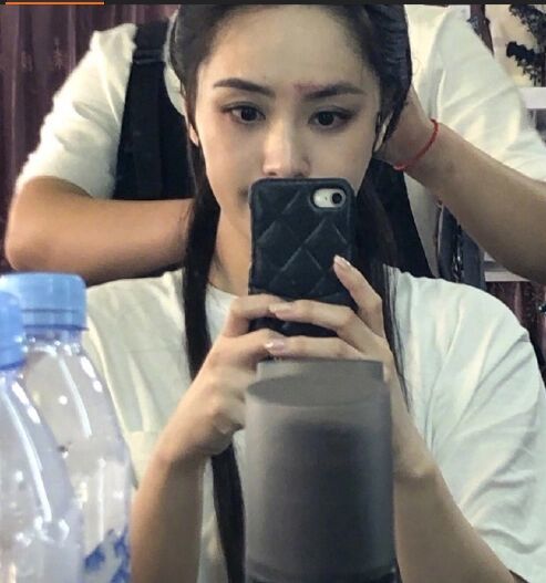 钟欣潼|阿娇伤好后直播，发福明显颜值气质下降，短发造型被嘲无星味