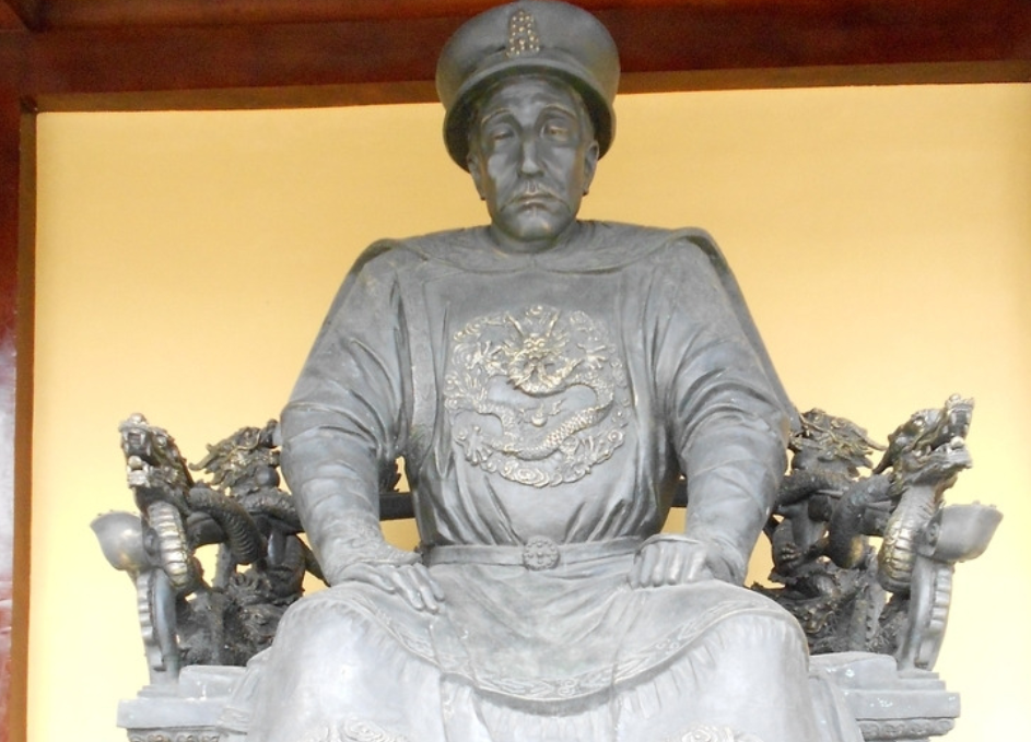 努尔哈赤不仅了不起的军事家还是不得了的政治家