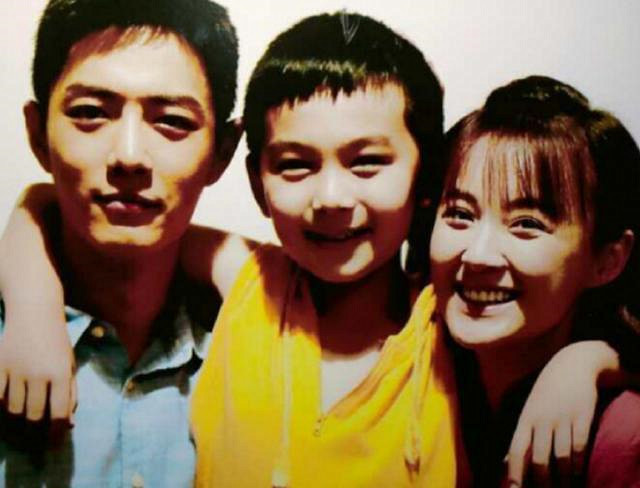 余生,请多指教|3部剧开播无期，肖战再接正能量剧，诠释父亲一角，年龄跨越超大