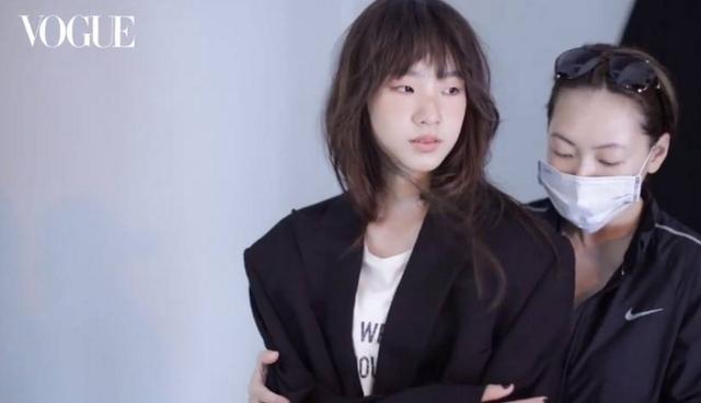 小s|洗发水广告也搞“世袭制”？许曦文接棒小S，成妈妈的“摇钱树”