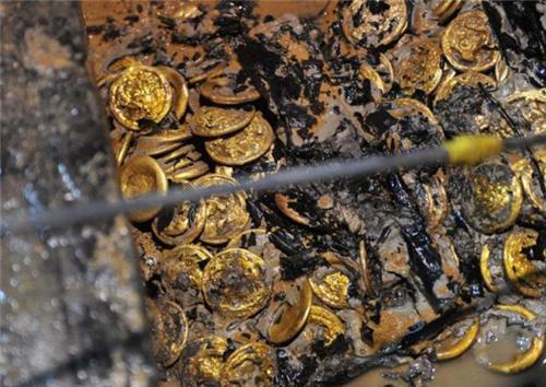 黄金|三兄弟挖出40斤黄金和一花瓶，他直接把花瓶丢了，专家：无价之宝