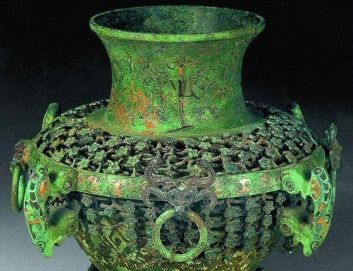 黄金|三兄弟挖出40斤黄金和一花瓶，他直接把花瓶丢了，专家：无价之宝