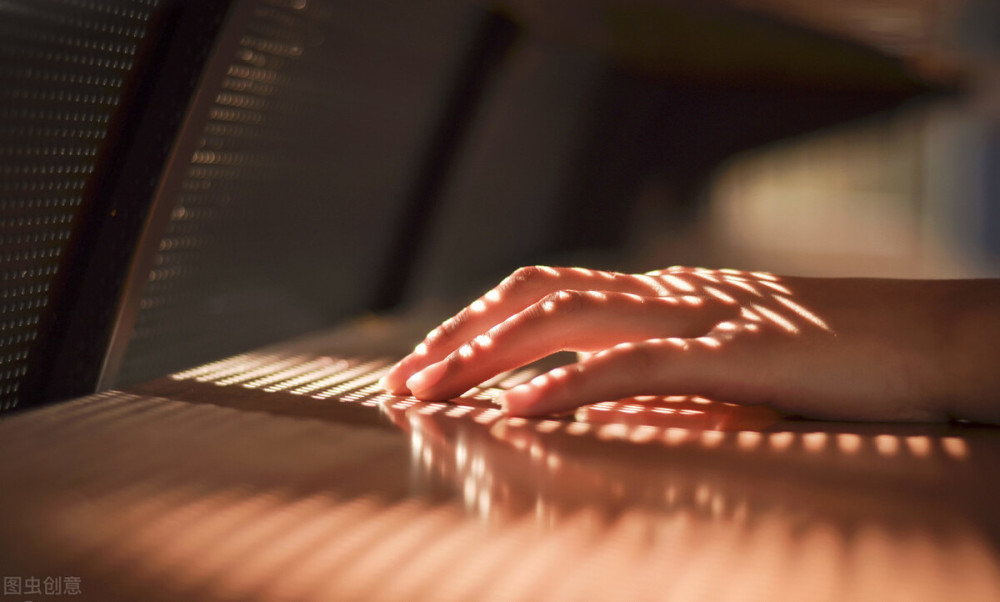 陈政良|一卷诗书相伴，几度黄昏闲看