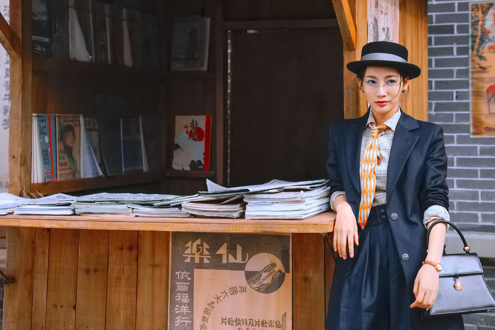 2,付美—剧中扮单棱,1993年出生,27岁,毕业于北京