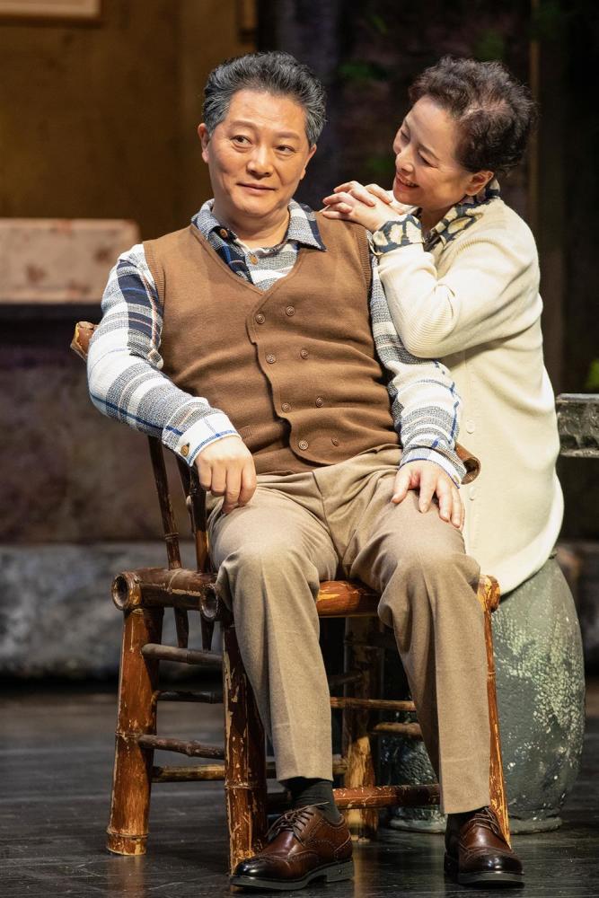 这次在上海看新版《家客》,他认为周小倩导演和三个演员达到高度默契