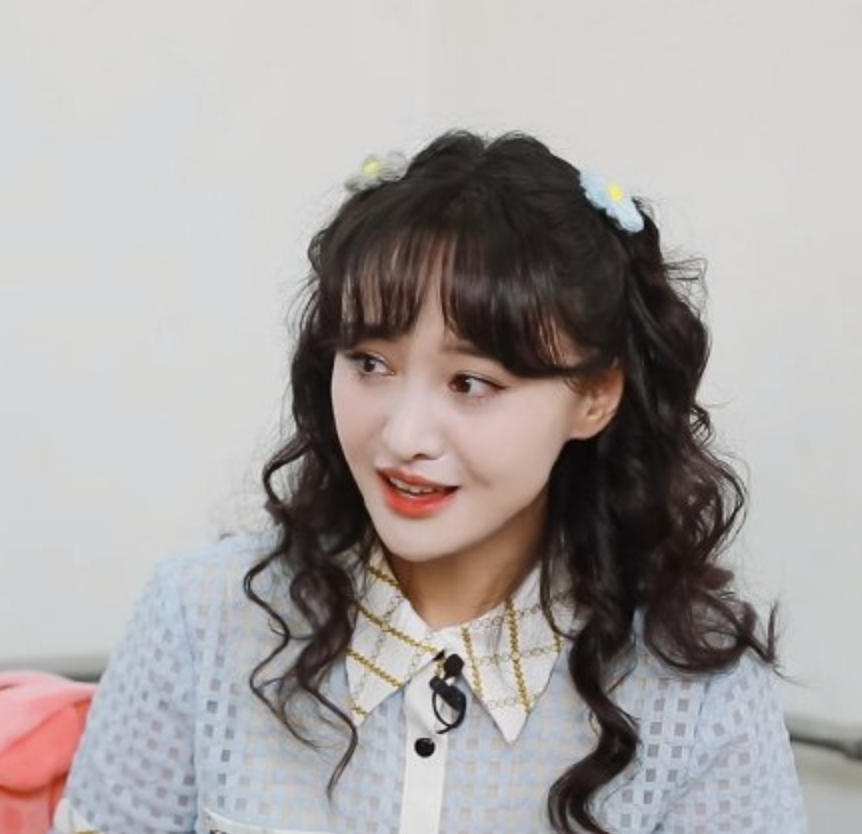 郑爽|郑爽呼吁粉丝要拥有自己：不能忘记经营自己的生活，我只是锦上添花