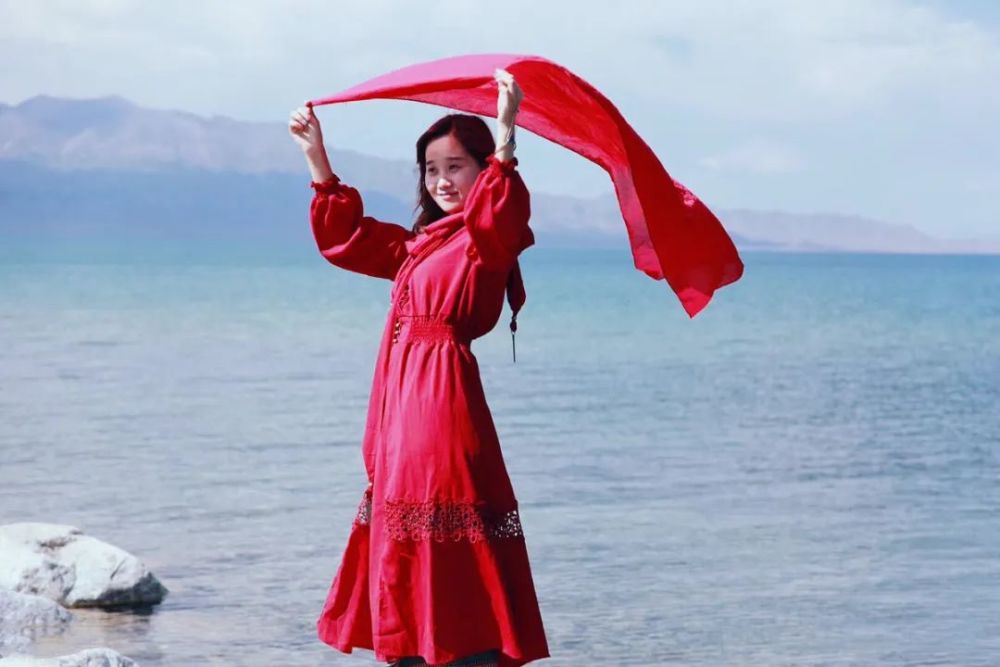 18张正反示例照片,讲纱巾的正确运用,摄影爱好者收起来吧!_腾讯新闻