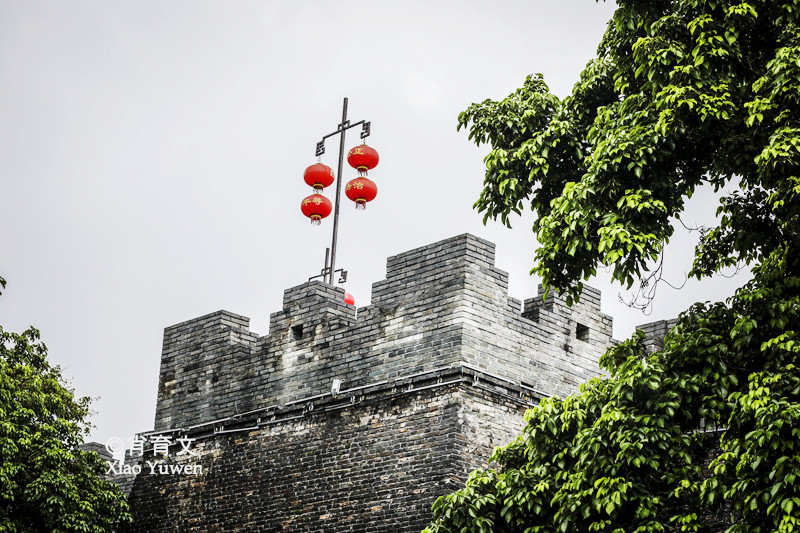 肇庆是国家历史文化名城，而它藏身与这座城市千年。