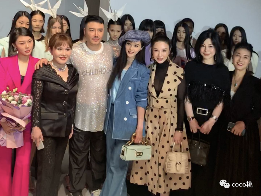 范冰冰|范冰冰第N次复出秀，这回连亲妈都带上了！