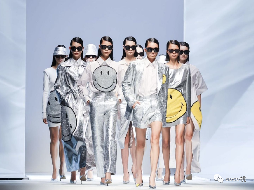 范冰冰|范冰冰第N次复出秀，这回连亲妈都带上了！