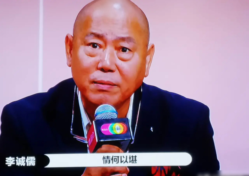 陈情令|肖战事业开始回春？著名导演“犀利点评”，陈情令魏无羡无法超越