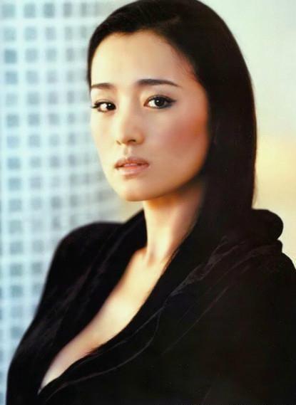 张艺谋|这么多年过去，提到张艺谋，巩俐还是放不下