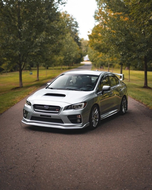 最心动的性能车斯巴鲁翼豹sti11代改装