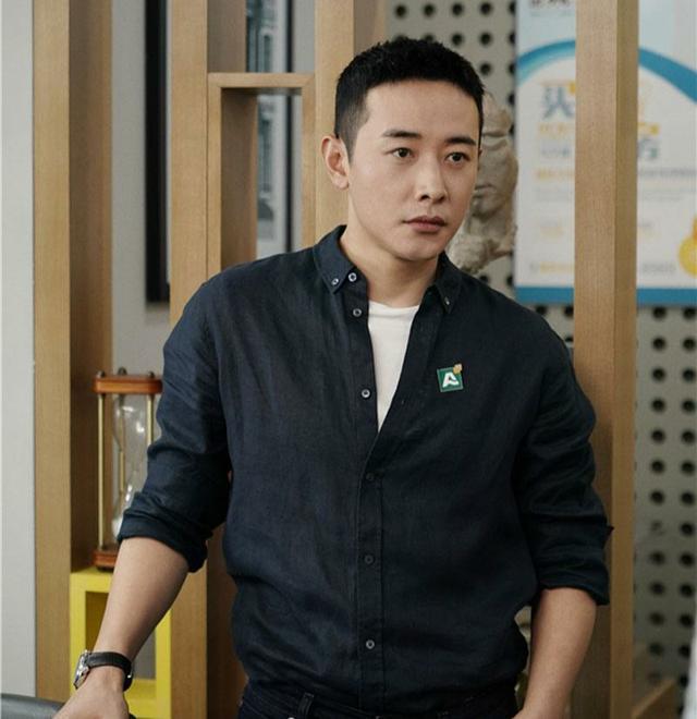 罗晋|罗晋首谈唐嫣产女，自曝初为人父看得开，第一次抱女儿心情平静