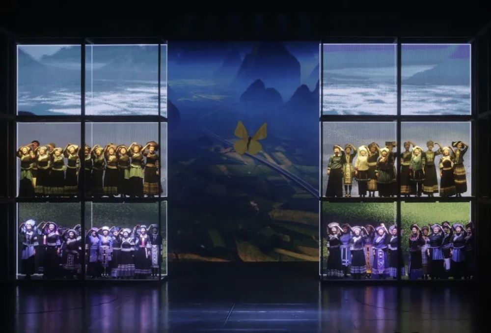 扶贫路上|访歌剧《扶贫路上》编剧、导演田沁鑫：“他们”奔跑在一条大路上