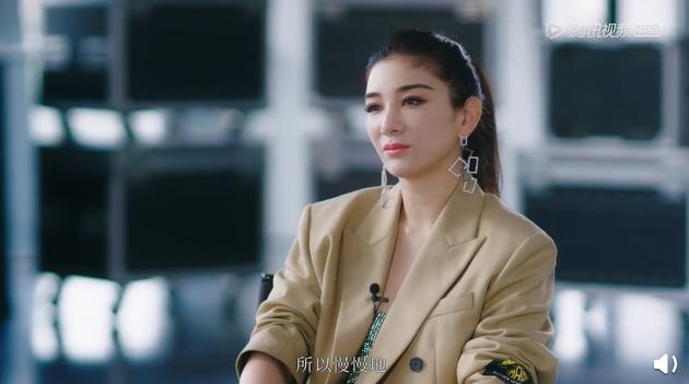 黄奕|别再说黄奕打烂一手好牌了，20年前的黄奕又回来了