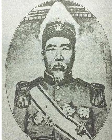 杨增新(1864—1928,字鼎臣,汉族,云南蒙自人.