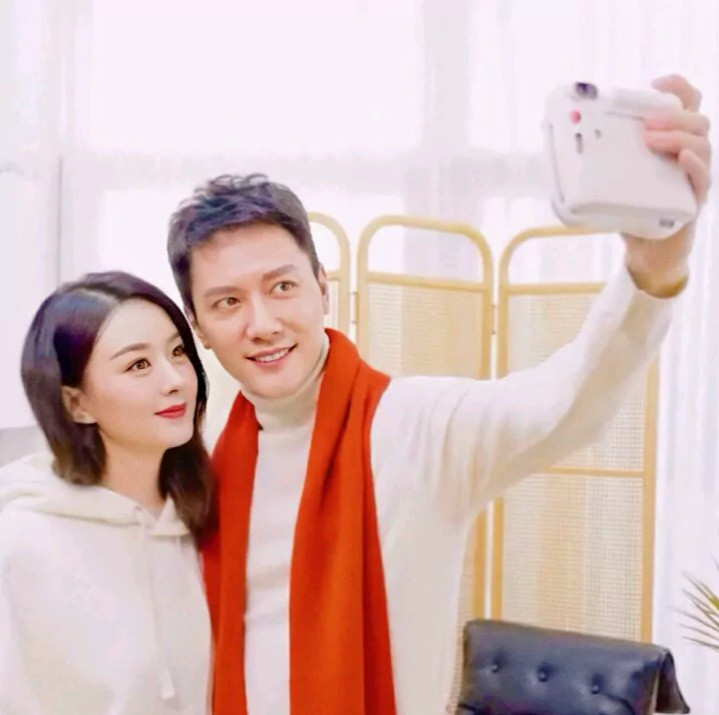 赵丽颖|赵丽颖真贤惠，为老公冯绍峰购买情侣鞋，隔空秀恩爱夫妻感情超甜蜜