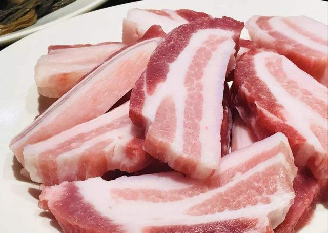市场批发速冻猪肉那么便宜？中国为啥还要从国外进口种猪，冷冻肉_腾讯新闻