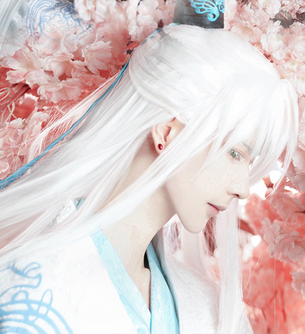 熊祁cos《魔尊要抱抱》夜漓,作者直夸还原,希望能安排老年组呀