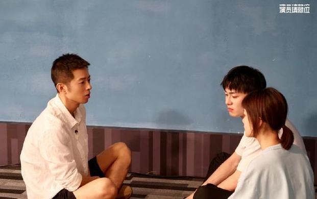 鱼翔|《父母爱情》中的卫东，今在《演员2》做助演嘉宾，意外撞脸肖战