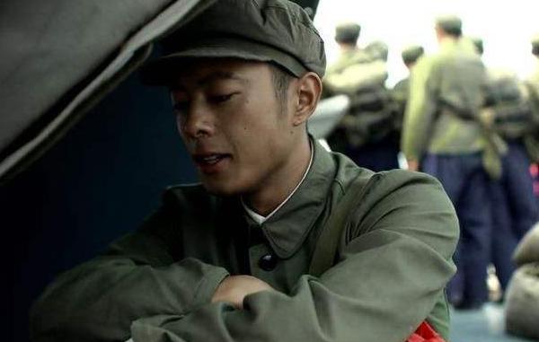 鱼翔|《父母爱情》中的卫东，今在《演员2》做助演嘉宾，意外撞脸肖战