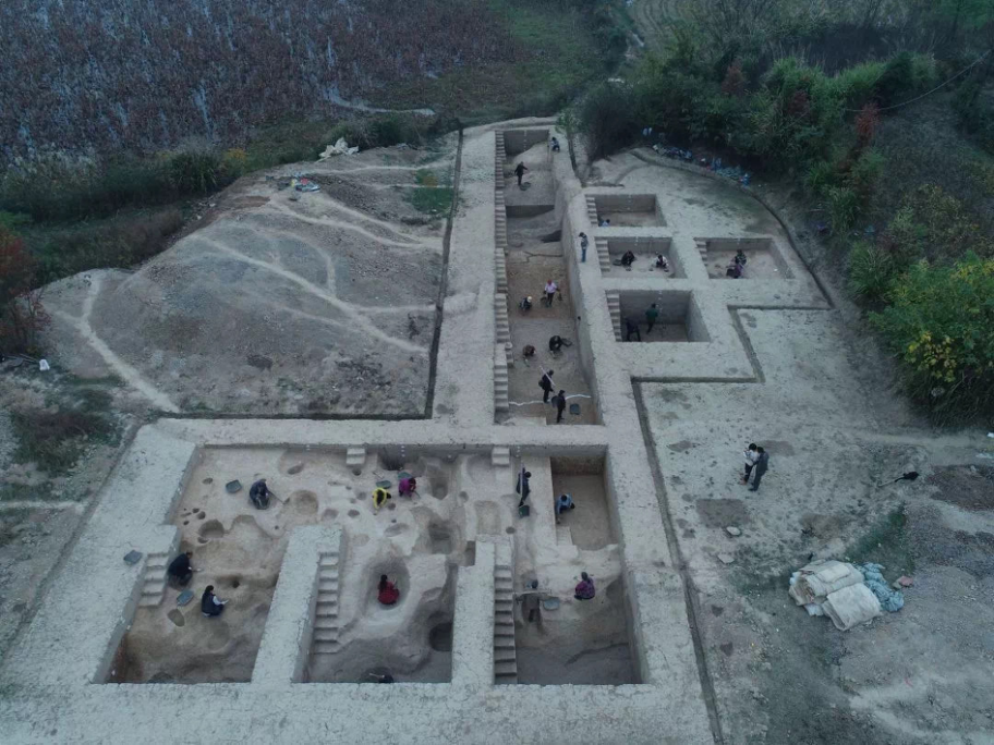 岳阳华容七星墩遗址下湾遗址位于沅水中游泸溪县浦市镇北郊沅水左岸一