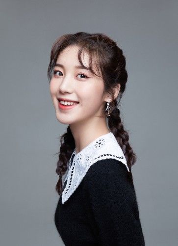 《酒店实习生》清新来袭 德漾娱乐徐婉婷气质尽显