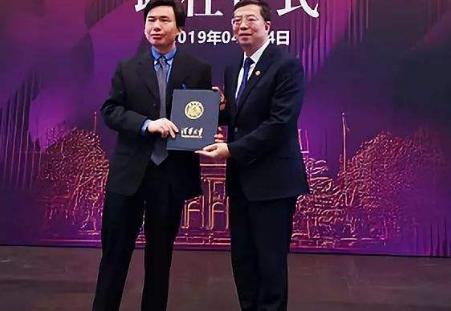 美国_教育|我国顶尖科学家弃美回国！放弃美国高薪待遇，只为祖国培育人才