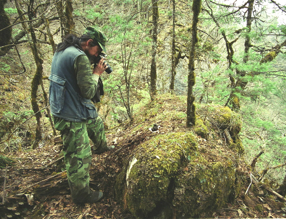 神农架|一代中国奇人，倾家荡产找野人，三任妻子离他而去，他说从不后悔