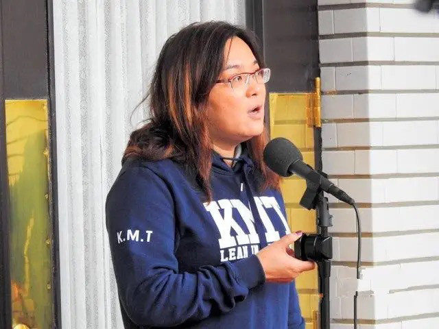 解放军军机绕台巡航一事进行争论,赵天麟质疑陈玉珍"炮都打到你门口了