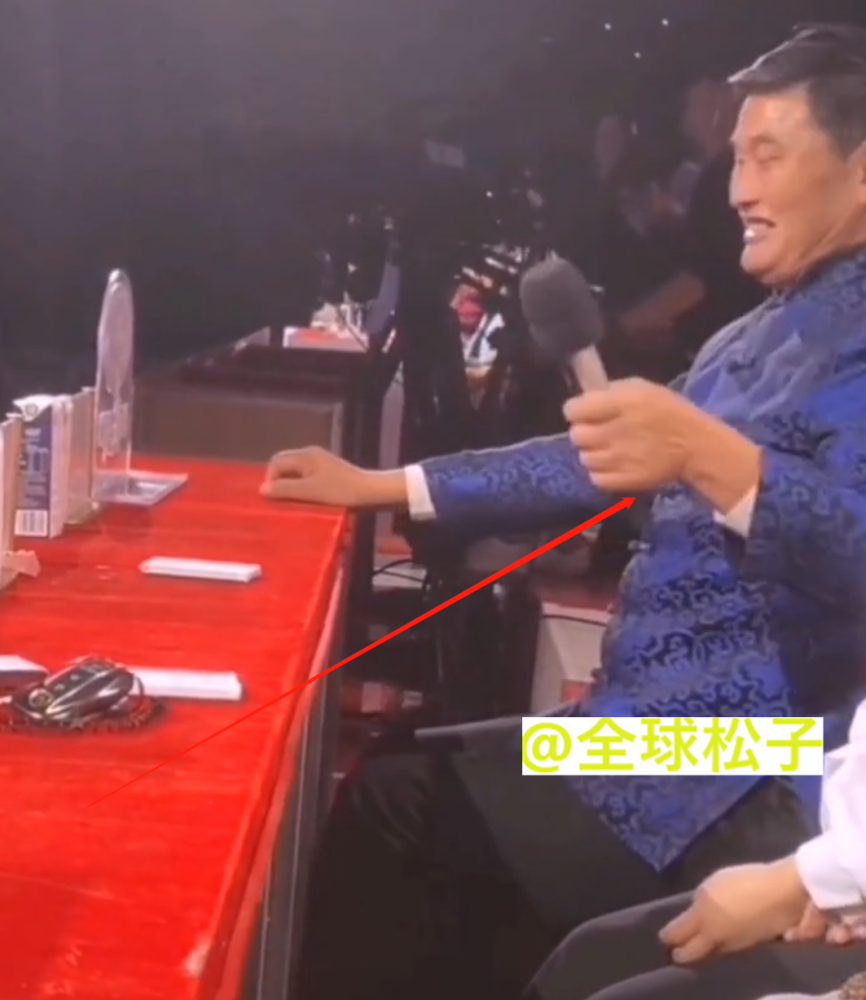 朱之文|大衣哥一家同框直播，儿媳妇落落大方，打赏收入媲美一线明星