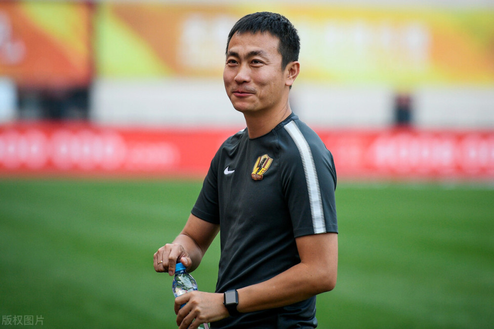 王新欣下课贵州恒丰折腾4年痛失好局美女老板又错了