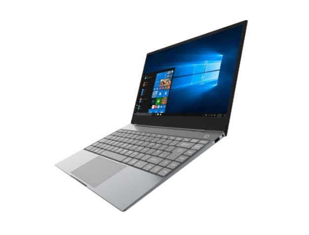 另外,神舟优雅x4d2机身还配备二级可调炫白背光键盘,宽域触控板,机身