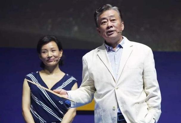 王筠对待王诗槐的儿子,也一直视如己出,把他当做亲生儿子,尽心尽恋刎