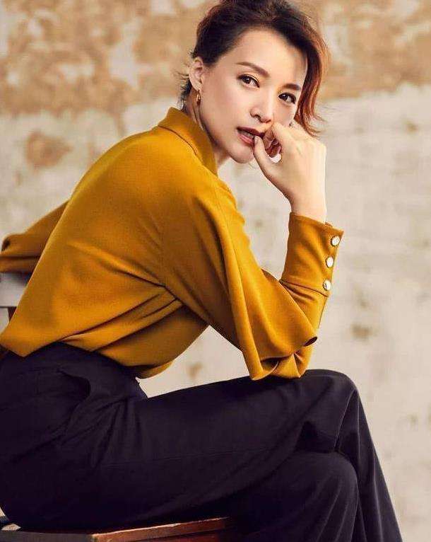 董卿|46岁董卿投入工作每天只睡四小时，近照曝光容颜憔悴惹人怜