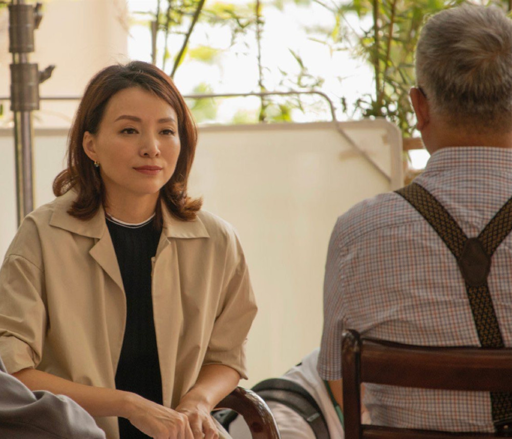 董卿|46岁董卿投入工作每天只睡四小时，近照曝光容颜憔悴惹人怜